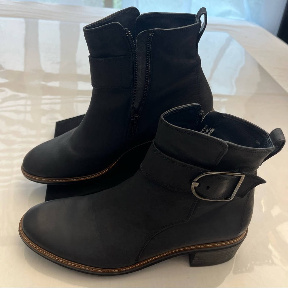 Paul Green 32208 Leather Buckle Ankle Boots Black Side Zip Made in Austria US 9